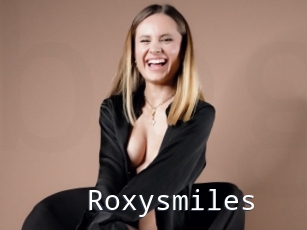 Roxysmiles